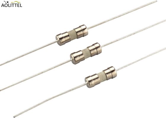 PWB equivalente ou THT de Schurter SPT que montam do cartucho lento do sopro de 3.6x10mm o fusível cerâmico 125V 100mA-12A do tubo