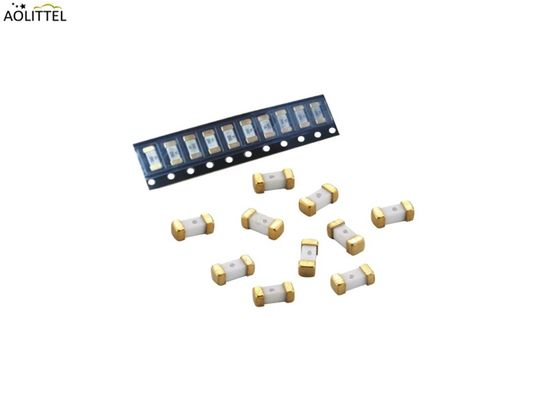 O UL aprovou o tempo de atraso de 300V 3.15A 2410 o fusível SST1315 da montagem SMD da superfície da série para a iluminação do diodo emissor de luz