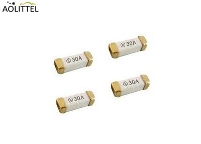 Fusível de superfície deatuação atual alto 250Vac 50mA-15A da montagem 10.25x3.2 milímetro R1032 da série NANO transversal de Sartfuse S1032-F
