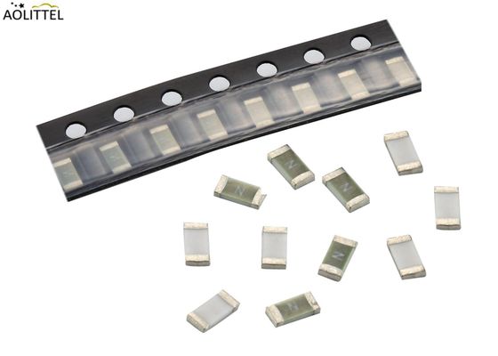0603 fusíveis de superfície muito deatuação finos da montagem do filme do tamanho com avaliação de 250mA-8A 63VDC 32VDC