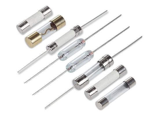 Fusível deatuação com saídas axiais 1.25A do tubo de vidro do certificado japonês 5x20 milímetro F de PSE com baixa capacidade de quebra