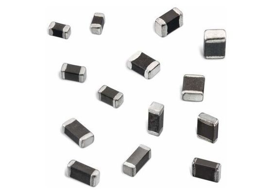5750 5650 proteções contra sobrecarga Multilayer do transeunte dos varistores de óxido metálico MLV da montagem de superfície MVR2220-391G 5.7x5mm 391V 500A