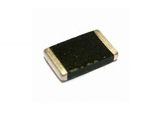 Os supressores transientes de SMT lascam o varistor de óxido metálico MVR3220-471G 35pF 450A que aperta 775V a caixa do varistor 470V 3220 (8552M)