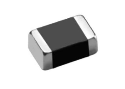 Indutores Multilayer condutores altos da microplaqueta do grânulo de ferrite da bobina de Q 0402 0603 0805 1206 1-300mA 0.047-100uH atual Inductanc