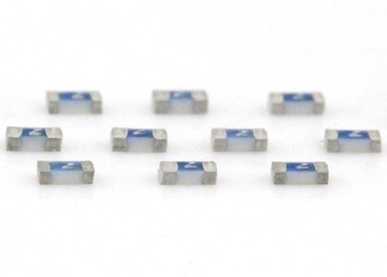 Fusível lento 32VDC 1A 1.5A 2A 2.5A 3A 4A 5A do sopro SMD do Withstand 0603 atuais altos do Inrush UL248-14