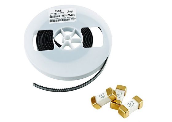 Fusível de superfície cerâmico quadrado Nano da montagem de 2410 AirMatrix, fusível lento 24E1315A 3.15A 250V 6125 do sopro
