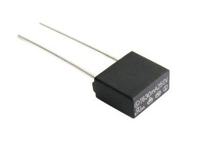 Micro fusível 100mA-6.3A 8.4x7.2x4.0mm do sopro lento quadrado livre vermelho de Pastic do fósforo com a tensão que avalia 125V 250V 300V 350V